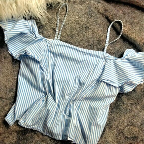 LA Vie 89 Crop Top - Picture 1 of 3